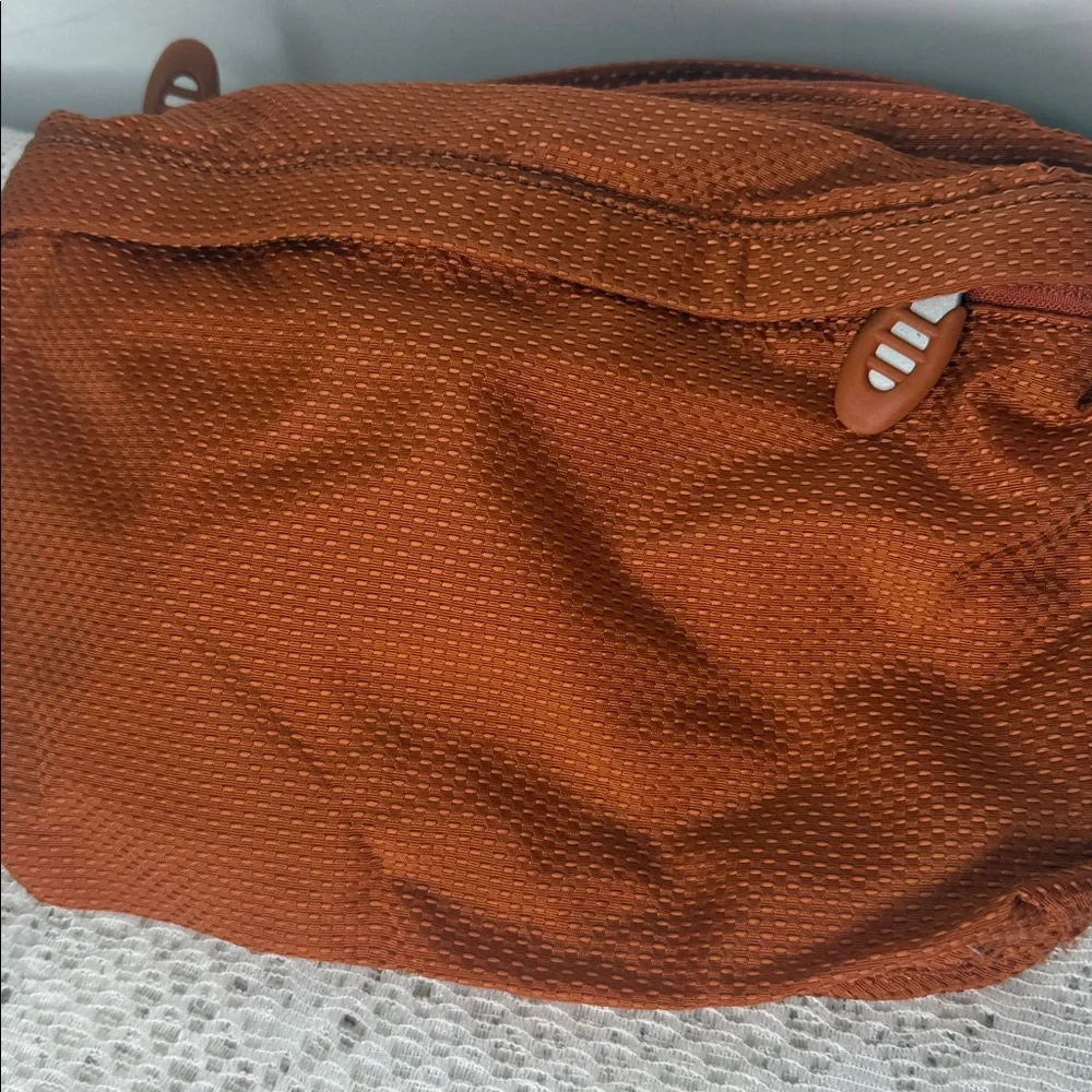 Tumi orange multiple zipper crossbody bag - Picture 9 of 10